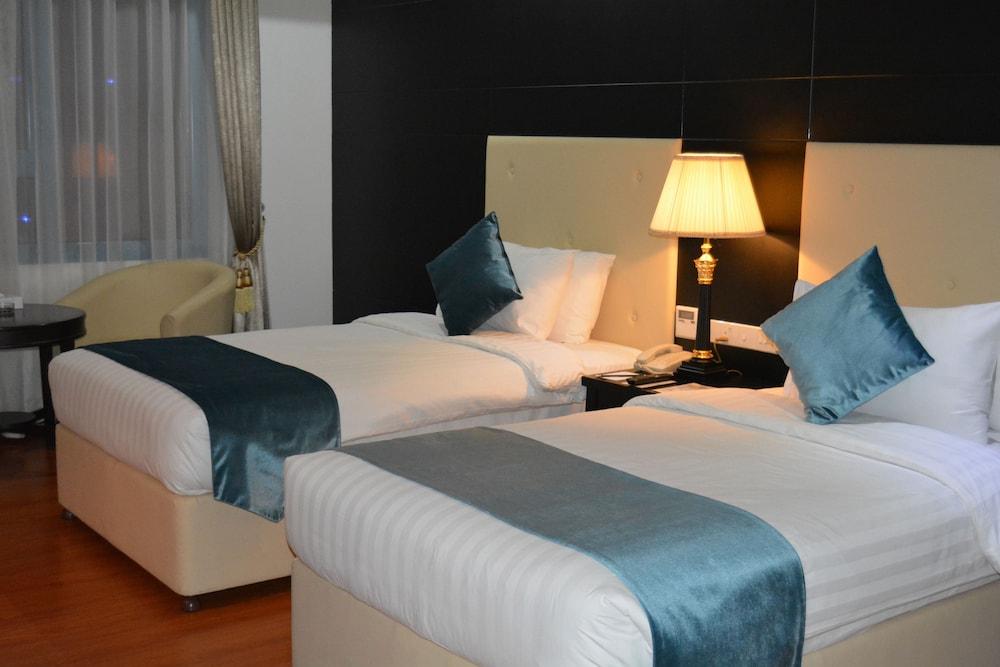 The Olive Hotel, Juffair Манама Екстериор снимка