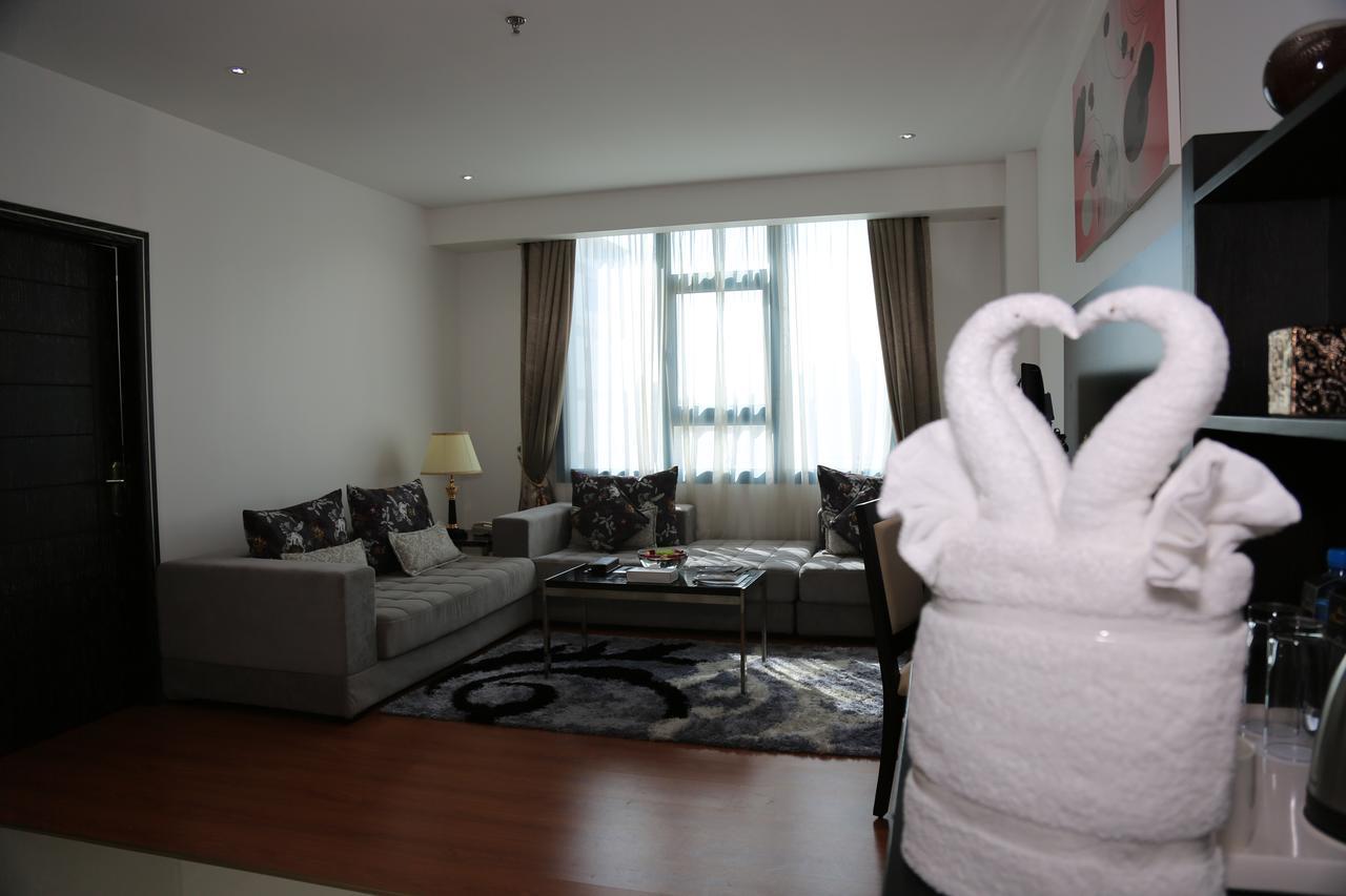 The Olive Hotel, Juffair Манама Екстериор снимка
