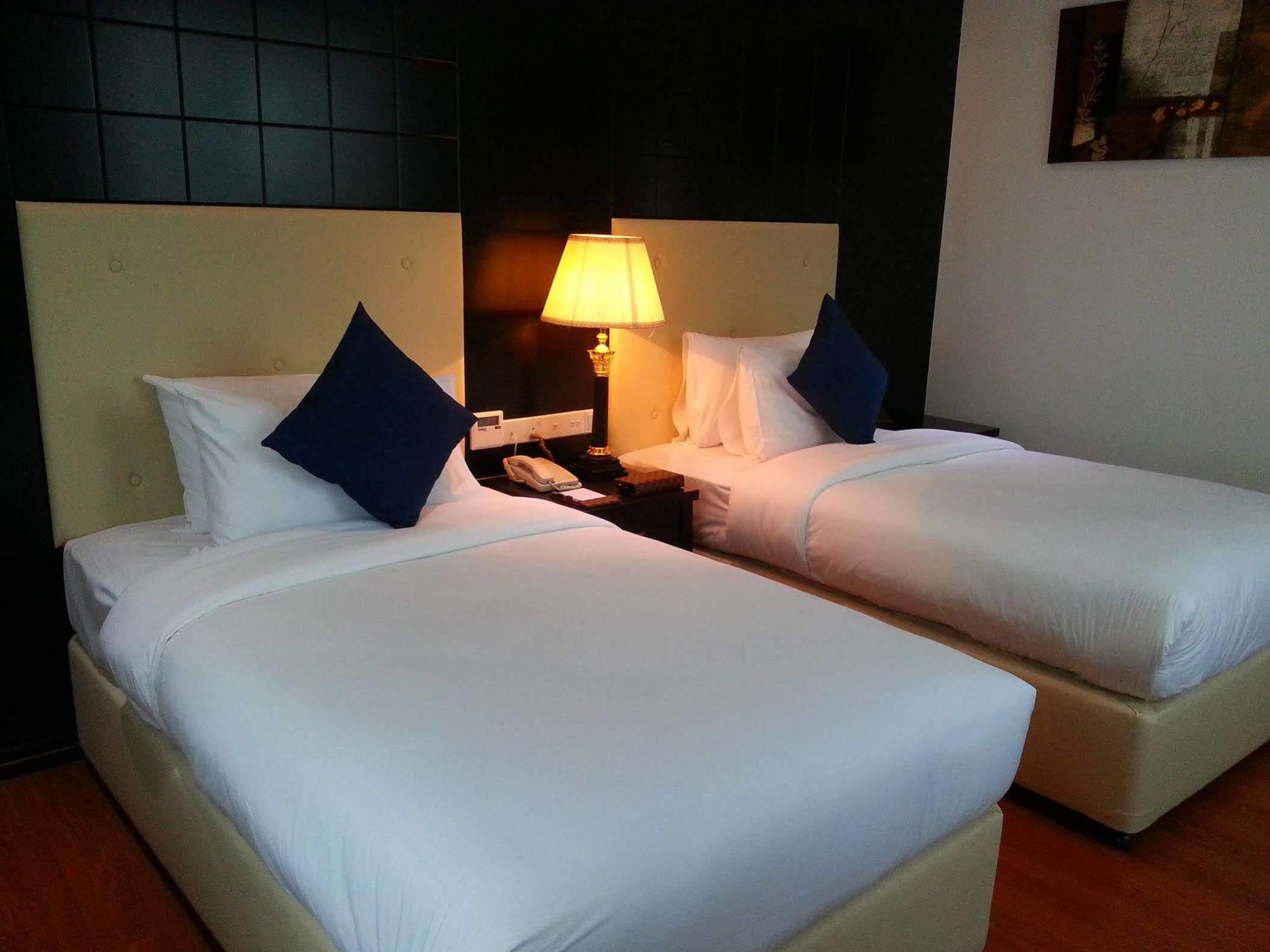 The Olive Hotel, Juffair Манама Екстериор снимка