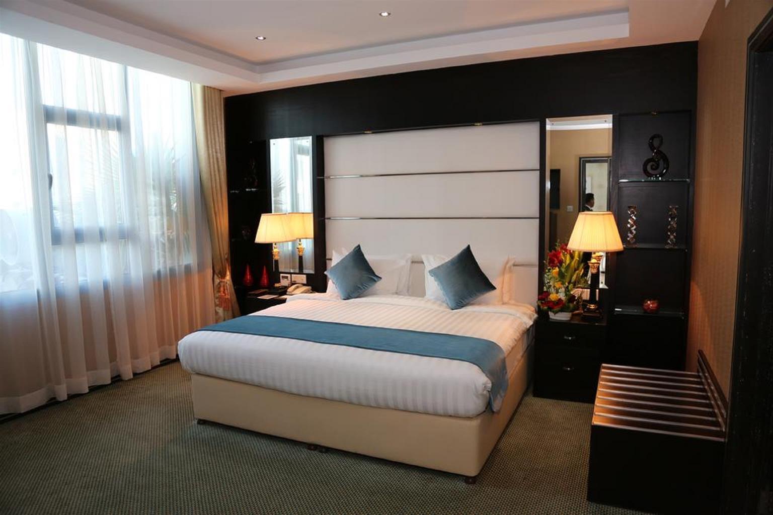 The Olive Hotel, Juffair Манама Екстериор снимка
